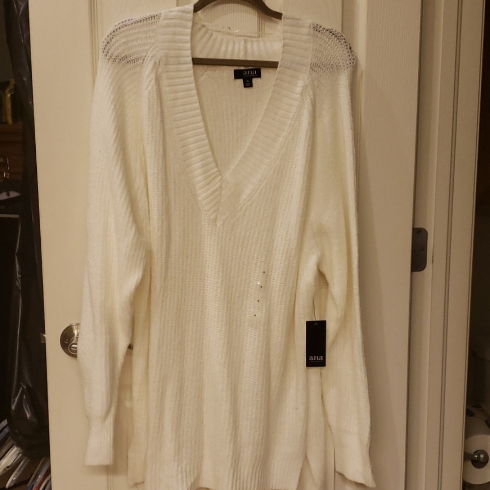 "New" White Long Sleeved Sweater